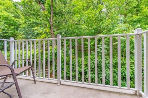 810 Donato Cir, Scotch Plains NJ 07076-1072 exterior