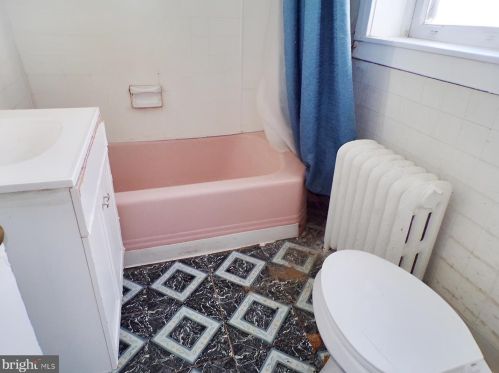 1304 Main St, Darby PA 19023-2619 exterior