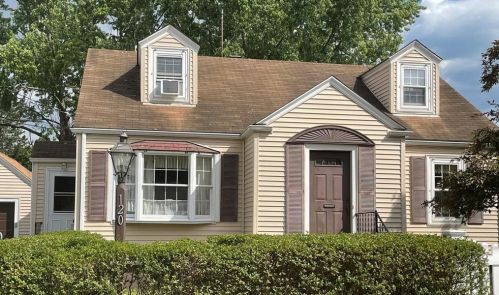 120 Beech St, Woonsocket, RI 02895-6231