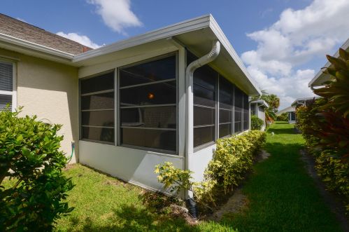 325 Tuscany Ct, Fort Pierce FL 34986-1731 exterior