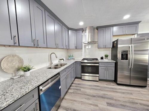 2061 Marbut Forest Dr, Lithonia GA  30058-7827 exterior