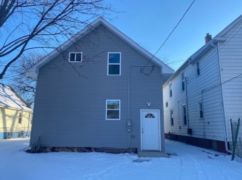 1010 8th St, Waukegan IL 60085-6983 exterior