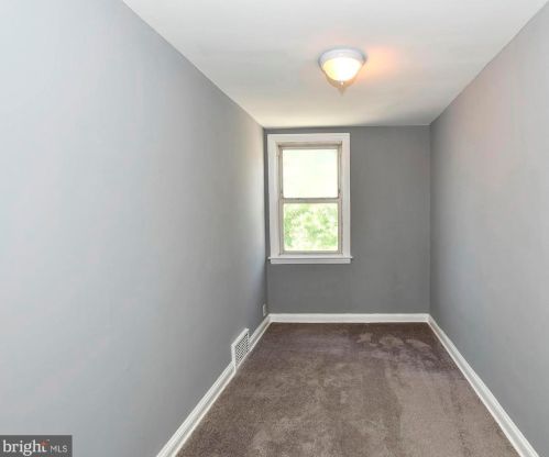 1152 Wycombe Ave, Darby PA 19023-1427 exterior