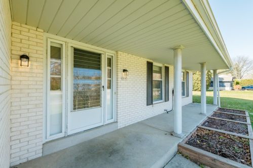 2645 Root River Pkwy, Milwaukee, WI 53227-1849