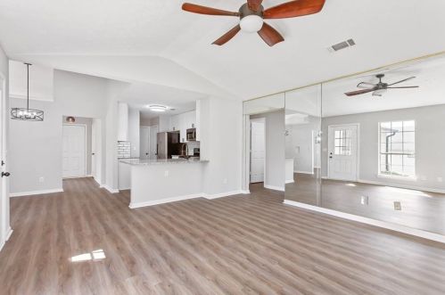 320 Emerald Grn Ct, Atlanta GA 30349-8420 exterior