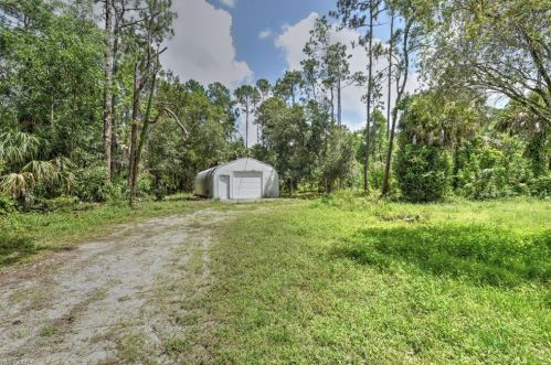 3861 25 Ave, Naples FL 34120-4367 exterior