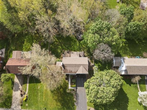 2351 Berkshire Dr, Pittsburgh PA  15241-2445 exterior