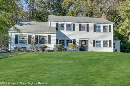 230 Dwight Rd, Middletown, NJ 07748-3027