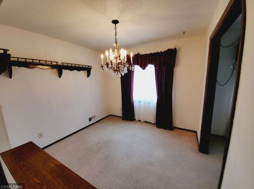 2447 Cowern Pl, Saint Paul MN 55109-4072 exterior