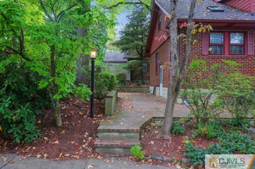 115 Spg St, Metuchen NJ 08840-2319 exterior