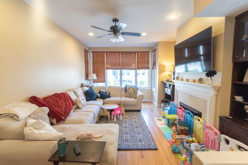 127 18th St, Chicago IL  60616-1271 exterior