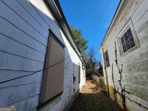 972 Hubbard St, Atlanta GA 30310-3136 exterior