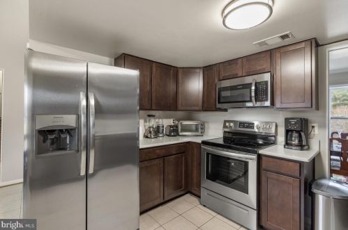 17404 Rocky Gorge Ct, Silver Spring MD 20905-5123 exterior