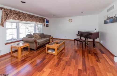 24 Brownstone Ter, Paterson NJ  07506-3447 exterior