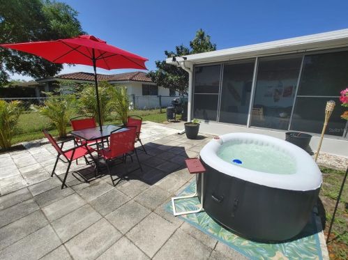 10338 Honeysuckle Ln, Port Richey FL  34668-3216 exterior