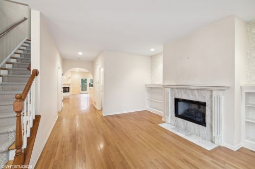 1911 Huron St, Chicago, IL 60622-5528