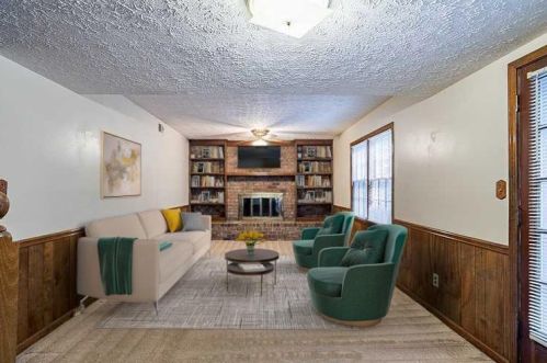 1349 Branchwood Dr, Lithonia, GA 30078-2164