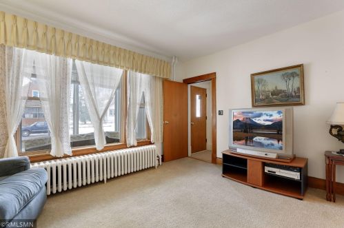 415 Arbor St, Saint Paul MN 55102-3511 exterior