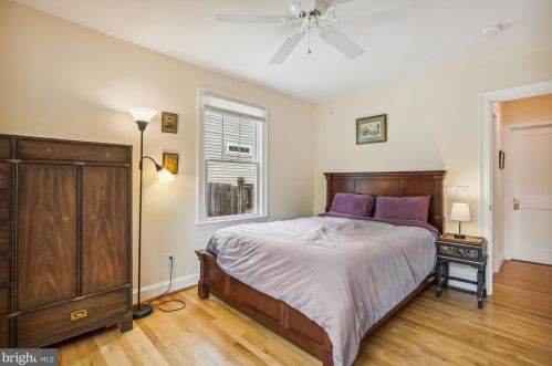 2417 Davis Ave, Alexandria VA  22302-3209 exterior