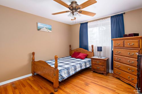 3115 Greenleaf Dr, Bull Valley IL exterior