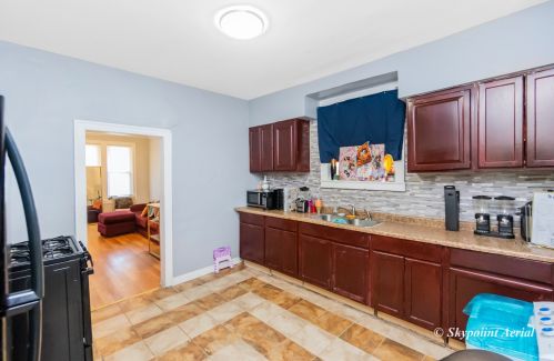 11537 Perry Ave, Chicago IL 60628-6626 exterior