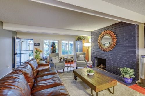 15502 Williams St, Tustin, CA 92780-4164