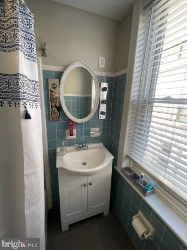 508 Bainbridge St, Philadelphia PA  19147-2298 exterior