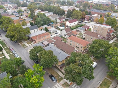 2454 54 St, Chicago IL 60632-2606 exterior