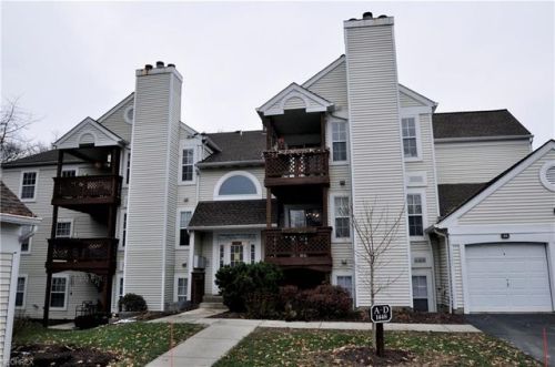 1448 Cedarwood Dr, Cleveland OH  44145-1892 exterior