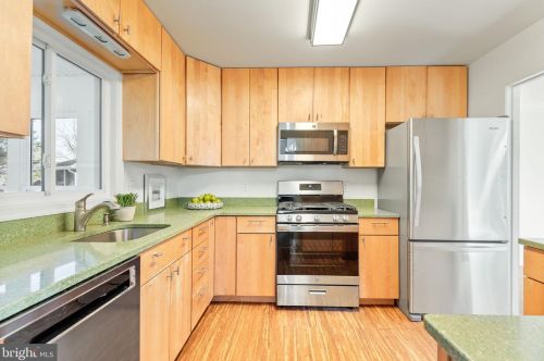 4228 Corcoran St, Alexandria VA 22309-1311 exterior