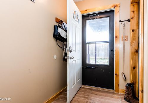 509 Cecil St, Glendora, MI 49107-1707