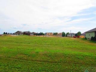812 Jacob Cir, Garretson, SD 57030-2157