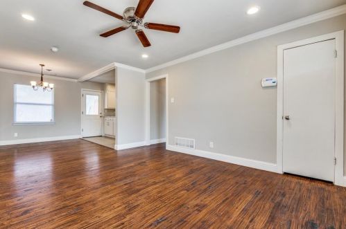 2211 Dewitt St, Irving TX 75062-4210 exterior