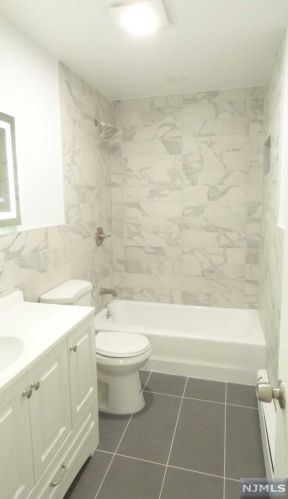 313 Prospect Ave, Dumont NJ  07628-1811 exterior