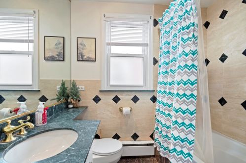 5324 Cullom Ave, Chicago IL 60641-1315 exterior