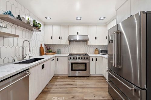 17552 Norwood Park Pl, Tustin CA  92780-2312 exterior