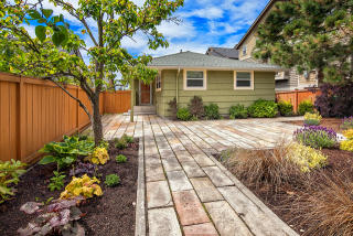 4428 44th Ave, Seattle WA  98116-4935 exterior