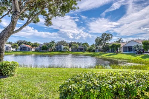 6688 Malta Dr, Boynton Beach FL 33437-7040 exterior