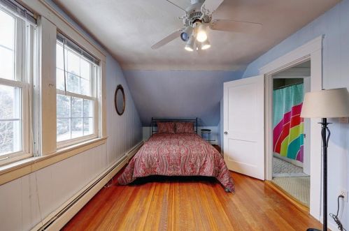 12 Lennon St, Providence RI 02908-1914 exterior