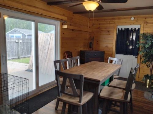 2476 Glenside Blvd, Meskegon MI 49441-3271 exterior