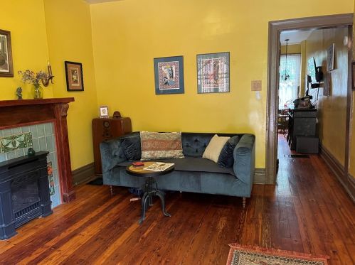 517 Beatty St, Pittsburgh PA  15206-2432 exterior