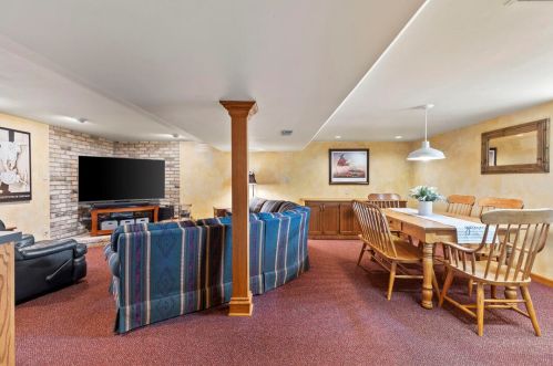 3521 Ohio Ave, Milwaukee WI 53207-2813 exterior