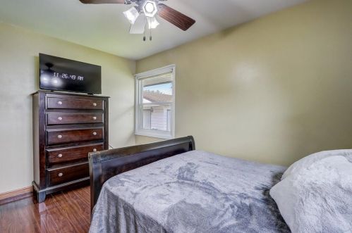 6350 Burdick Ave, Milwaukee WI 53219-4227 exterior