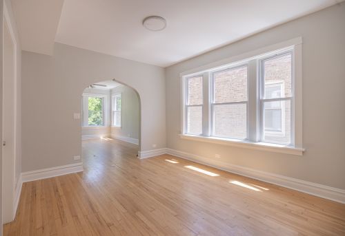 4848 Tripp Ave, Chicago IL 60629-5743 exterior