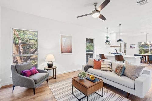 8206 Forest Heights Ln, Austin TX  78749-3501 exterior