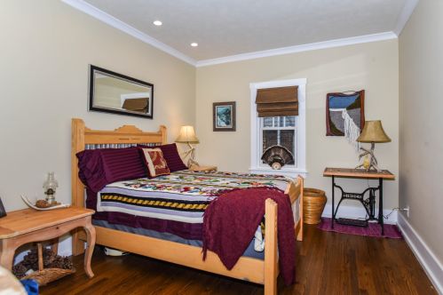 1328 Miles Ave, Kalamazoo MI  49001-4934 exterior