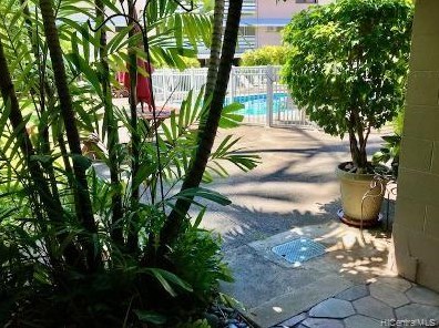 1330 Wilder Ave, Honolulu HI  96822-4293 exterior