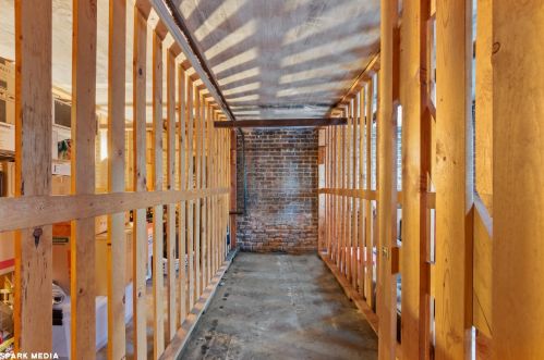 1469 Berteau Ave, Chicago IL  60613-1914 exterior