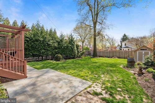 17 Mason Ave, Alexandria VA 22301-1910 exterior