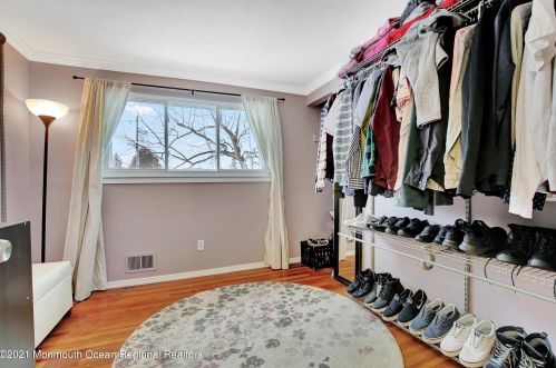 28 Alpha Ave, Old Bridge NJ 08857-2210 exterior